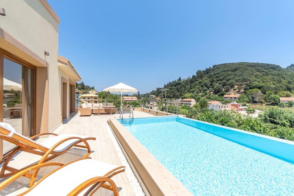 Villa Vasillis-Heated Swimming Pool With Infinity View Vitaládes Exteriér fotografie